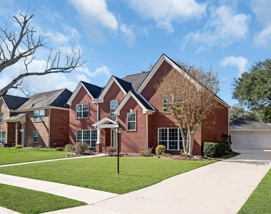 4422 Warwick Drive - Photo Thumbnail 1