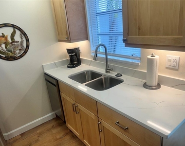6020 Midnight Pass Road - Photo Thumbnail 6