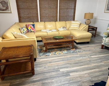 667 Sugar Palm Street - Photo Thumbnail 9