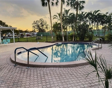 667 Sugar Palm Street - Photo Thumbnail 5