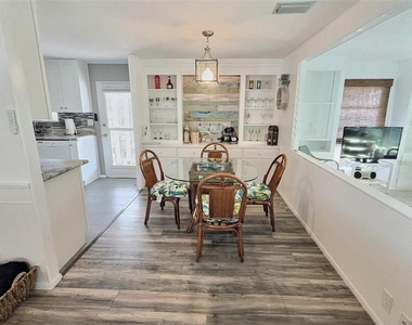 667 Sugar Palm Street - Photo Thumbnail 18