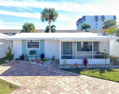 6020 Midnight Pass Road - Photo Thumbnail 12