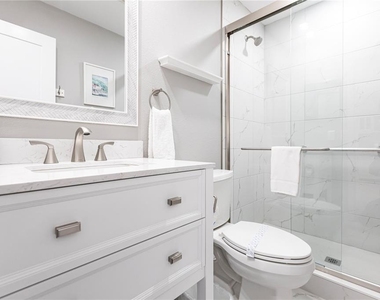 6020 Midnight Pass Road - Photo Thumbnail 26