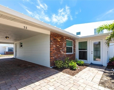 6020 Midnight Pass Road - Photo Thumbnail 15
