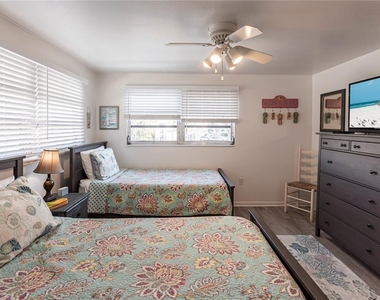 6020 Midnight Pass Road - Photo Thumbnail 18