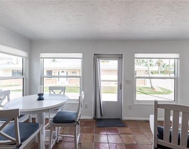 6020 Midnight Pass Road - Photo Thumbnail 6