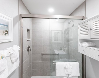 6020 Midnight Pass Road - Photo Thumbnail 19