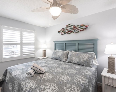 6020 Midnight Pass Road - Photo Thumbnail 7