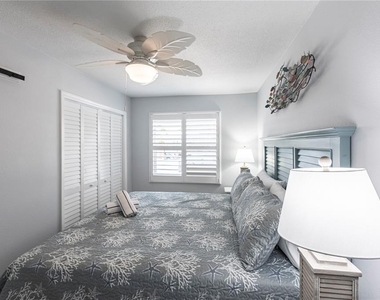 6020 Midnight Pass Road - Photo Thumbnail 9