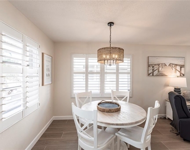 6020 Midnight Pass Road - Photo Thumbnail 8