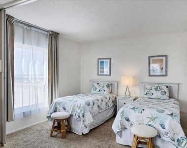 6154 Midnight Pass Road - Photo Thumbnail 10