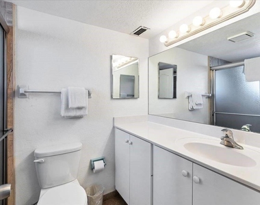 6154 Midnight Pass Road - Photo Thumbnail 8