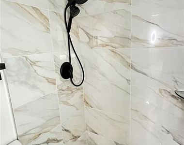 976 Tennessee Lane - Photo Thumbnail 8