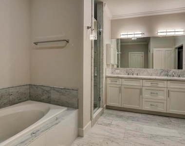 1522 Dunlavy Street - Photo Thumbnail 11
