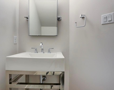 1522 Dunlavy Street - Photo Thumbnail 5