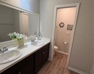 3024 Fieldwood Circle - Photo Thumbnail 8