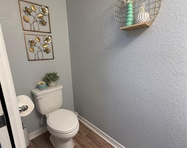 3024 Fieldwood Circle - Photo Thumbnail 29