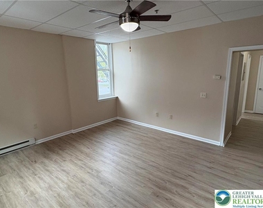 17 Belvidere Street - Photo Thumbnail 2