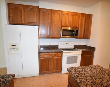 2604 Lutza Way - Photo Thumbnail 22