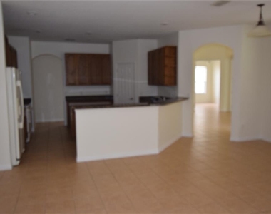 2604 Lutza Way - Photo Thumbnail 17