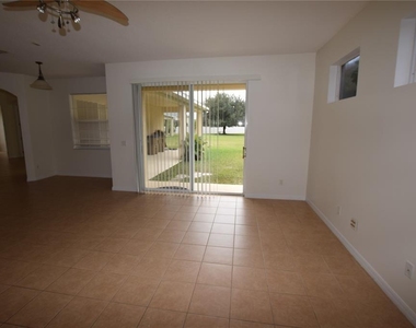2604 Lutza Way - Photo Thumbnail 16