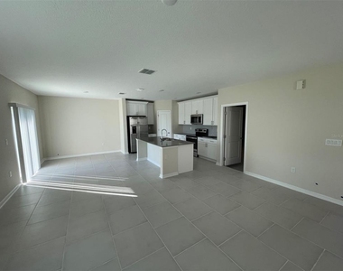 2896 Muller Oak Loop - Photo Thumbnail 4