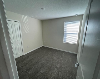2896 Muller Oak Loop - Photo Thumbnail 11