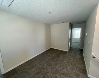 2896 Muller Oak Loop - Photo Thumbnail 8