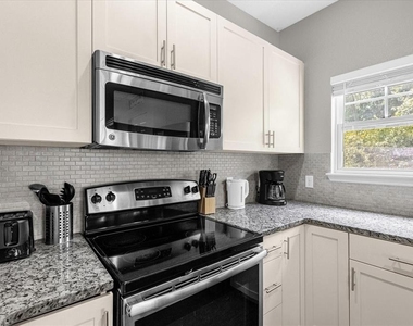 5350 Diplomat Court - Photo Thumbnail 12