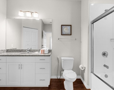 5350 Diplomat Court - Photo Thumbnail 24