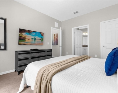 5350 Diplomat Court - Photo Thumbnail 14