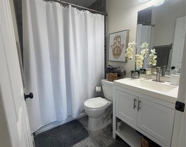 548 Glen Haven Drive - Photo Thumbnail 13