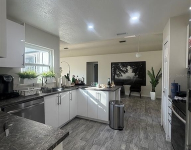548 Glen Haven Drive - Photo Thumbnail 8