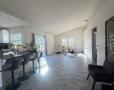 548 Glen Haven Drive - Photo Thumbnail 9