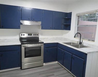 509 Nw 19th Lane - Photo Thumbnail 11