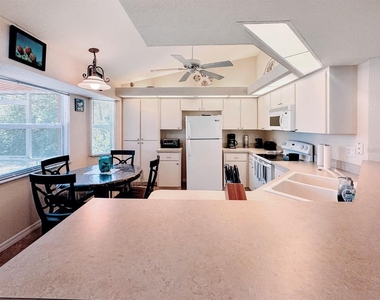 18353 Grace Avenue - Photo Thumbnail 3