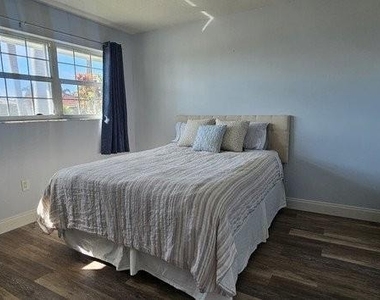 1620 Montia Court - Photo Thumbnail 17