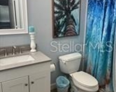 7886 Eagle Creek Drive - Photo Thumbnail 12