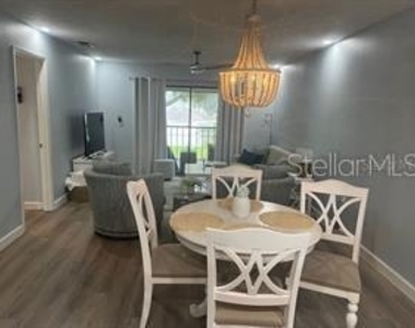 7886 Eagle Creek Drive - Photo Thumbnail 6