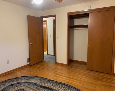 6121 Old William Penn Hwy - Photo Thumbnail 11