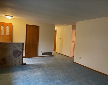 6121 Old William Penn Hwy - Photo Thumbnail 7