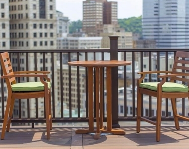 717 Liberty Ave - Photo Thumbnail 7