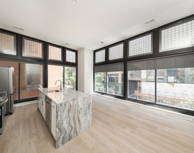 915 Penn Ave - Photo Thumbnail 3