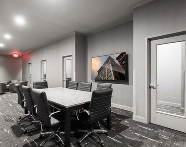 915 Penn Ave - Photo Thumbnail 12