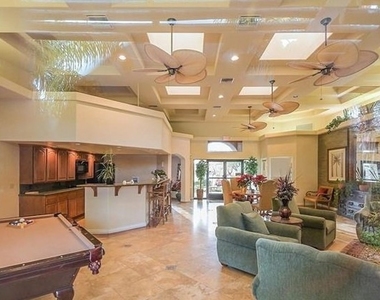 950 Seven Hills Drive - Photo Thumbnail 4