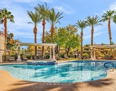 950 Seven Hills Drive - Photo Thumbnail 7