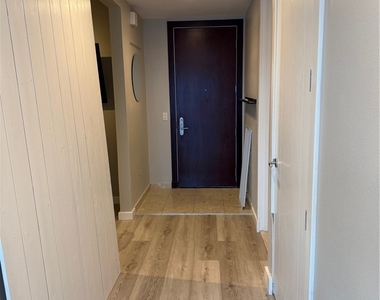 4525 Dean Martin Drive - Photo Thumbnail 9