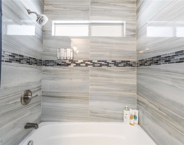2419 Vegas Valley Drive - Photo Thumbnail 30