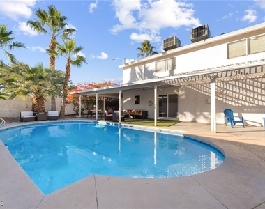 2419 Vegas Valley Drive - Photo Thumbnail 37