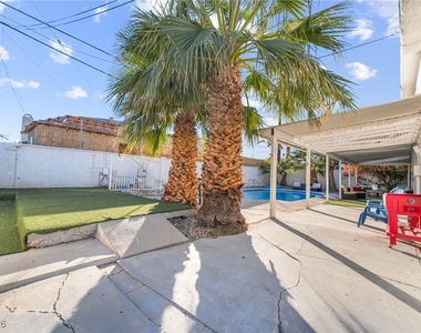 2419 Vegas Valley Drive - Photo Thumbnail 40